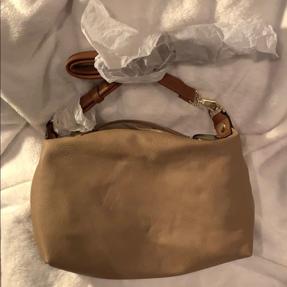 Black Rivet beige crossbody with brown strap